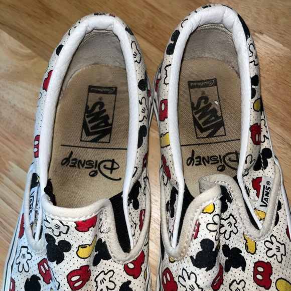 Disney vans. Mickey Mouse. VANS custom Disney slide on shoe - Picture 3 of 7